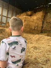 Country Stitches Land Rover T-Shirt